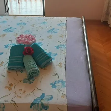 Marin I Vinka Τρογκίρ